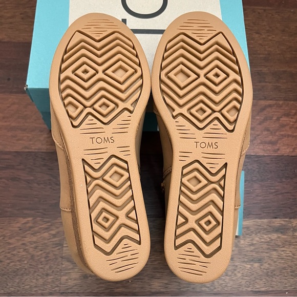 NEW! Toms Kelsey Wedge Bootie - Size 2 - Picture 4 of 7